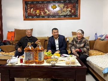 【長(zhǎng)田動(dòng)態(tài)】情暖重陽！長(zhǎng)田實(shí)業(yè)攜愛入戶，把關(guān)懷送到員工長(zhǎng)輩身邊